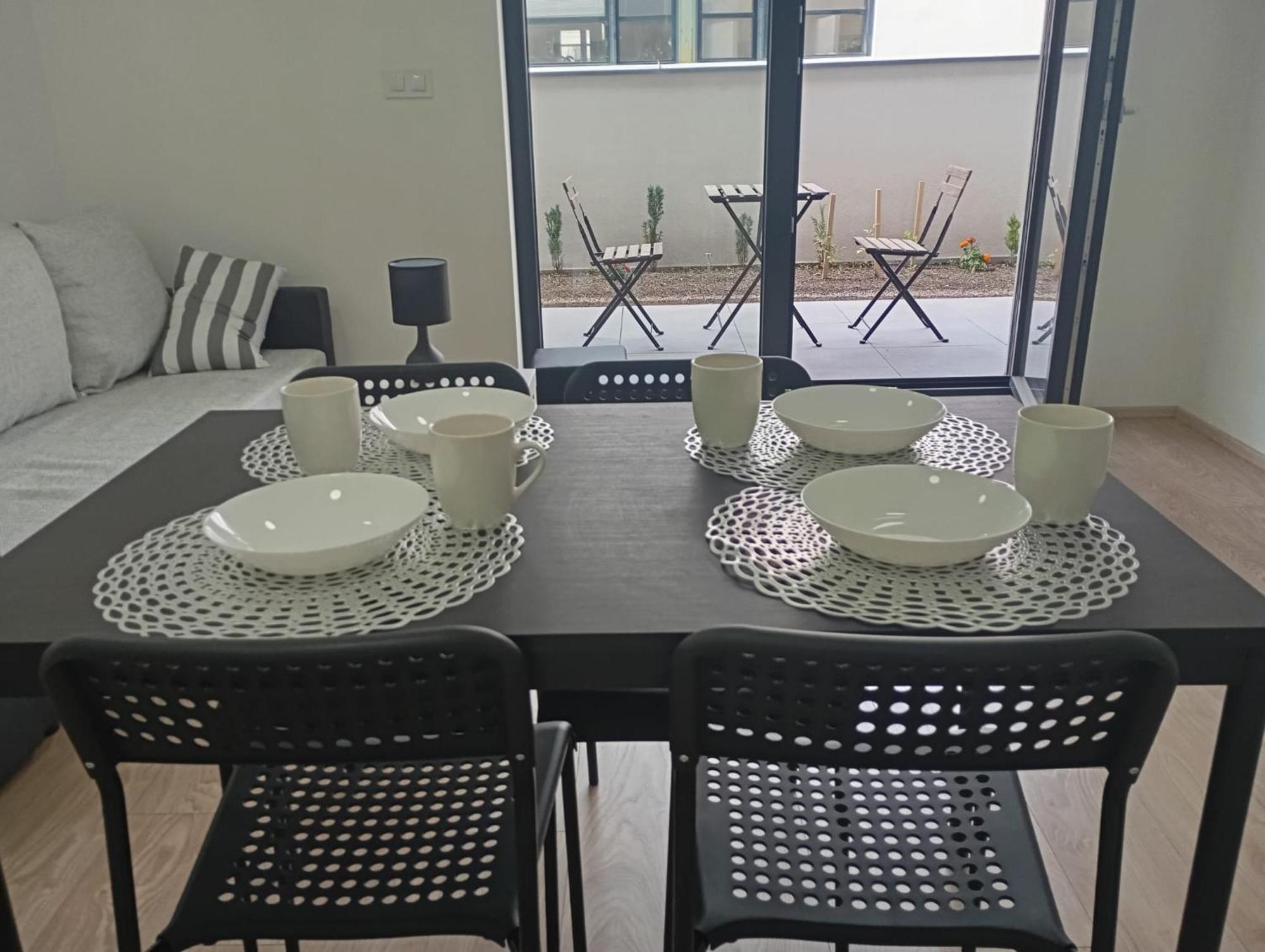 Novy Apartman S Terasou Brno Buitenkant foto